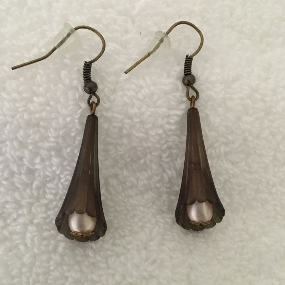 Beautiful Artisan Earrings with Pink Pearl